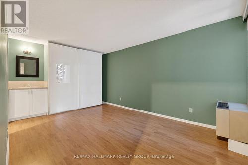 705 - 141 Somerset Street W, Ottawa, ON - Indoor Photo Showing Other Room