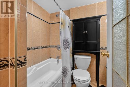 705 - 141 Somerset Street W, Ottawa, ON - Indoor Photo Showing Bathroom