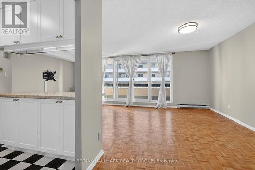 705 - 141 Somerset Street W, Ottawa, ON - Indoor Photo Showing Other Room