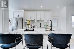 21 HOLFORD CRESCENT  Toronto, ON M1T 1L9