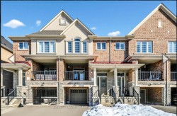 534 Stream Crescent  Oakville, ON L6M 1N7
