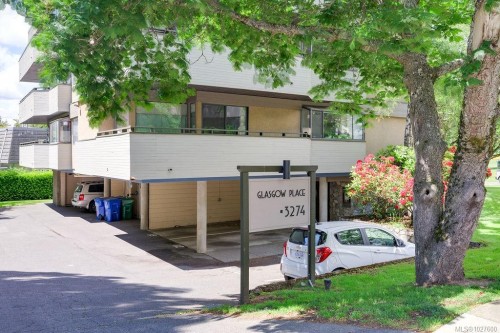 402-3274 Glasgow Ave  Saanich, BC V8X 1M2