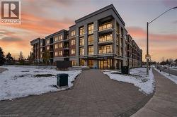 1 REDFERN Avenue Unit# 225  Hamilton, ON L9C 0E6