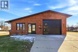 179 MILL Street  Parkhill, ON N0M 2K0