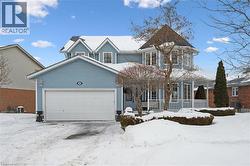 60 HAZELWOOD Drive  Guelph, ON N1C 1A9