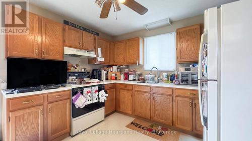 91 Anglesea Street, Goderich (Goderich (Town)), ON - Indoor Photo Showing Kitchen