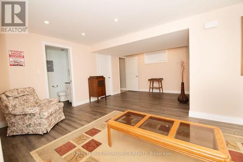 22 Walnut Crescent, Belleville (Thurlow Ward), ON - Indoor Photo Showing Living Room