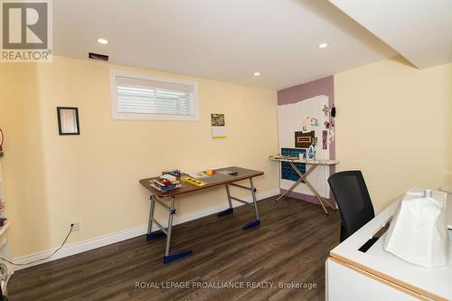 22 Walnut Crescent, Belleville (Thurlow Ward), ON - Indoor