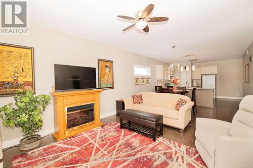 22 Walnut Crescent, Belleville (Thurlow Ward), ON - Indoor Photo Showing Living Room With Fireplace