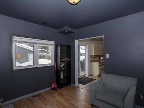 319 Vickers Street S, Thunder Bay, ON - Indoor