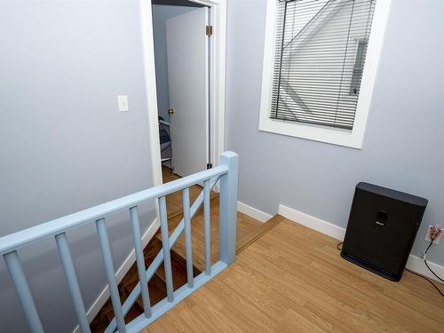 319 Vickers Street S, Thunder Bay, ON - Indoor Photo Showing Other Room