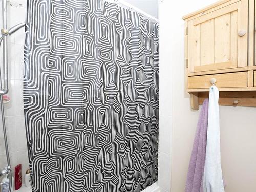 319 Vickers Street S, Thunder Bay, ON - Indoor