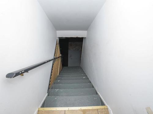 319 Vickers Street S, Thunder Bay, ON - Indoor Photo Showing Other Room