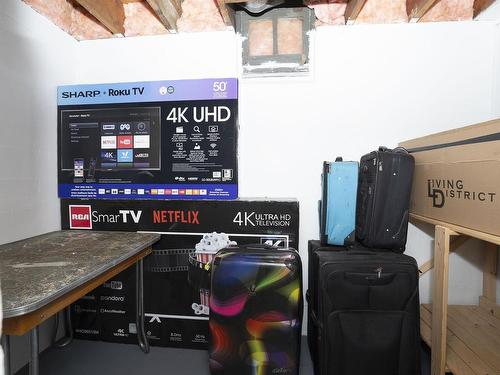 319 Vickers Street S, Thunder Bay, ON - Indoor