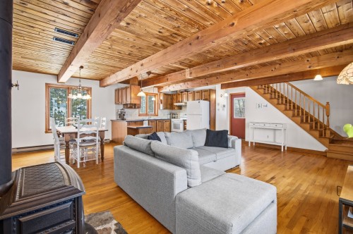 Vue d'ensemble - 785 Rg Du Bas-Corbin, Saint-Damase, QC - Indoor Photo Showing Living Room