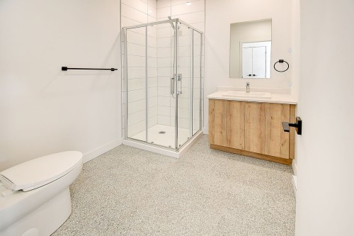 Salle de bains - 4795 Rue Ste-Catherine E., Montréal (Mercier/Hochelaga-Maisonneuve), QC - Indoor Photo Showing Bathroom