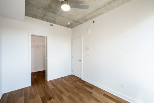 Chambre à coucher - 431-2180 Rue Ste-Catherine E., Montréal (Ville-Marie), QC - Indoor Photo Showing Other Room