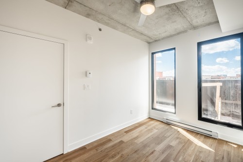Chambre à coucher - 431-2180 Rue Ste-Catherine E., Montréal (Ville-Marie), QC - Indoor Photo Showing Other Room