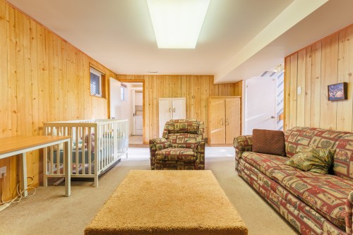 Salle de jeux - 3 Rue Lacroix, Dollard-Des-Ormeaux, QC - Indoor