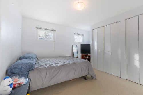 Chambre à coucher - 3 Rue Lacroix, Dollard-Des-Ormeaux, QC - Indoor Photo Showing Bedroom
