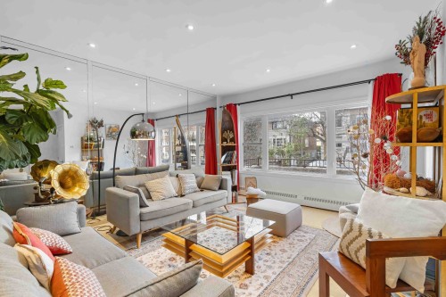 Salon - 5751 Rue Plantagenet, Montréal (Côte-Des-Neiges/Notre-Dame-De-Grâce), QC - Indoor Photo Showing Living Room