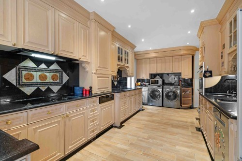 Cuisine - 5751 Rue Plantagenet, Montréal (Côte-Des-Neiges/Notre-Dame-De-Grâce), QC - Indoor