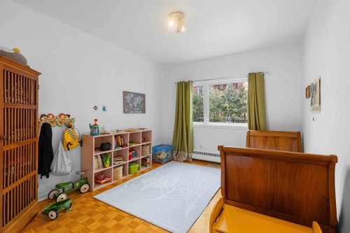 Chambre à coucher - 5751 Rue Plantagenet, Montréal (Côte-Des-Neiges/Notre-Dame-De-Grâce), QC - Indoor