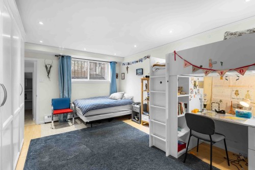 Salle de bains - 5751 Rue Plantagenet, Montréal (Côte-Des-Neiges/Notre-Dame-De-Grâce), QC - Indoor Photo Showing Bedroom