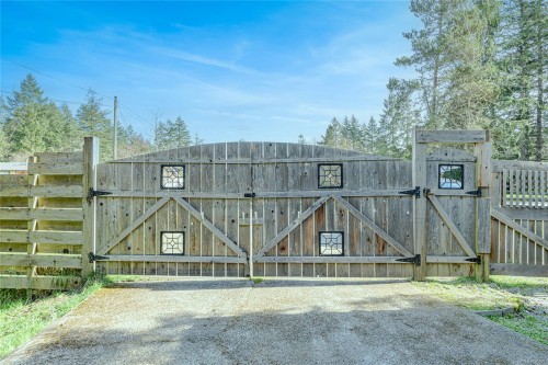126 Maliview Dr, Salt Spring, BC 
