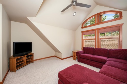 121 Howard Rd, Salt Spring, BC 