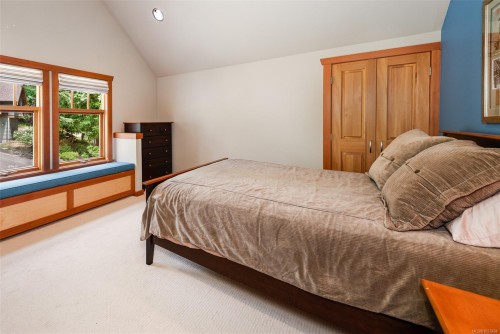 121 Howard Rd, Salt Spring, BC 