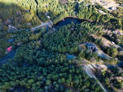 1755 Warn Way  Qualicum Beach, BC V9K 2S3