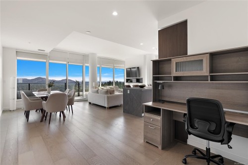 1402-2000 Hannington Rd, Langford, BC - Indoor Photo Showing Office