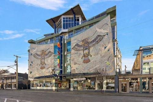 407-1061 Fort St  Victoria, BC V8V 5A1