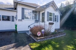 3165 Wascana St  Saanich, BC V9A 1W4