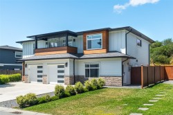 326 Lone Oak Pl  Langford, BC V9B 0X3