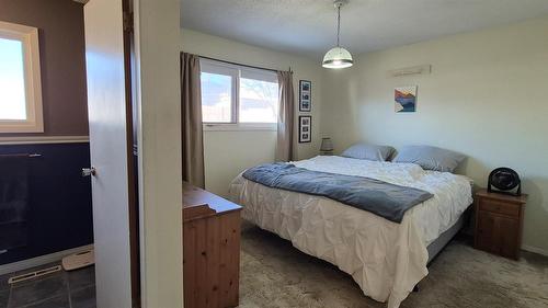 707 12Th Avenue, Cranbrook, BC - Indoor Photo Showing Bedroom
