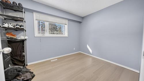 2001 8Th Avenue, Cranbrook, BC - Indoor Photo Showing Other Room