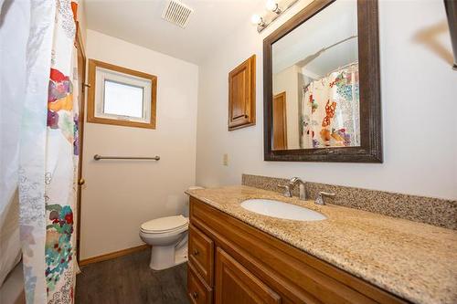 6 Hawstead Rd, Winnipeg, MB 