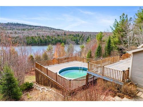 18 Hillview St, Upper Kingsclear, NB 