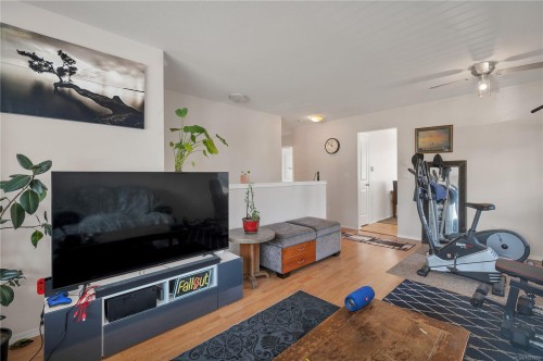 313 Harrogate Rd, Campbell River, BC 