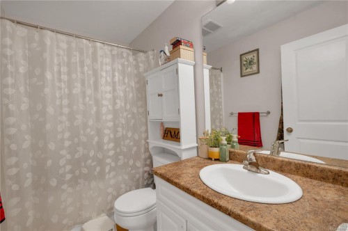 313 Harrogate Rd, Campbell River, BC 