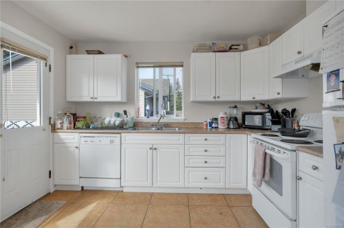 313 Harrogate Rd, Campbell River, BC 