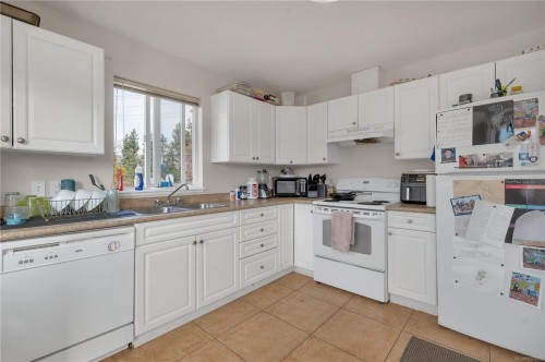 313 Harrogate Rd, Campbell River, BC 