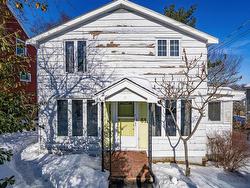 61 Withrod Drive  Halifax, NS B3N 1B3
