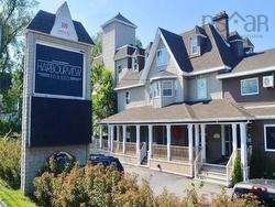 100 KINGS Road  Sydney, NS B1S 1A1