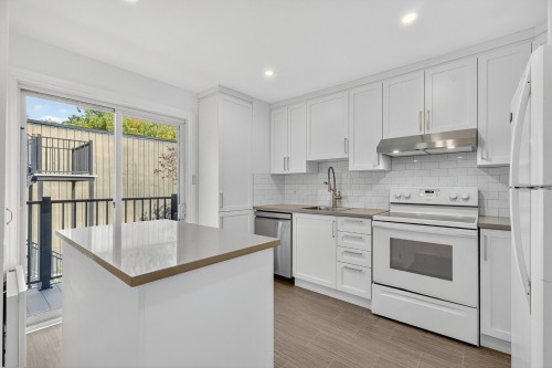 Cuisine - 1149 Rue Jardin, Montréal (Le Sud-Ouest), QC - Indoor Photo Showing Kitchen