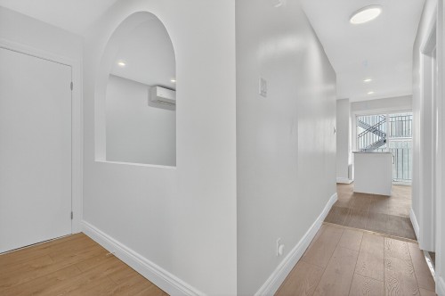 Hall d'entrée/Vestibule - 1149 Rue Jardin, Montréal (Le Sud-Ouest), QC - Indoor Photo Showing Other Room