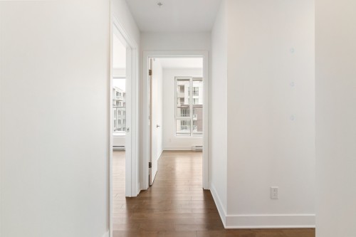 Mud Room - 910-5265 Rue Mackenzie, Montréal (Côte-Des-Neiges/Notre-Dame-De-Grâce), QC - Indoor Photo Showing Other Room