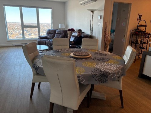 Salle à manger - 1106-8355 Boul. St-Laurent, Brossard, QC - Indoor Photo Showing Dining Room